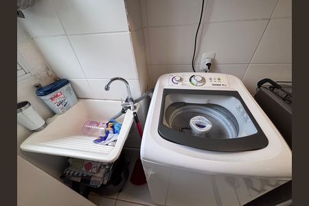 Apartamento à venda com 58m², 2 quartos e sem vaga Apartamento à venda com 58m², 2 quartos e sem vagaÁrea de Serviço