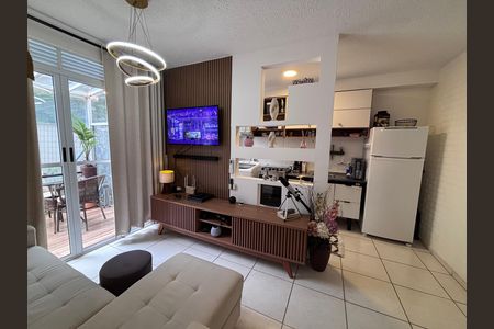 Apartamento à venda com 58m², 2 quartos e sem vaga Apartamento à venda com 58m², 2 quartos e sem vagaSala
