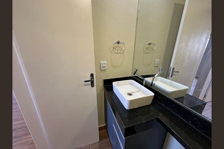 Apartamento para alugar com 52m², 2 quartos e 1 vaga Apartamento para alugar com 52m², 2 quartos e 1 vagaBanheiro