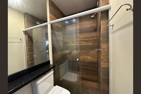 Banheiro de apartamento para alugar com 2 quartos, 52m² em Jardim Maria Helena, Barueri