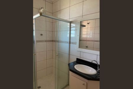 Banheiro de casa para alugar com 3 quartos, 250m² em Vila Camilópolis, Santo André