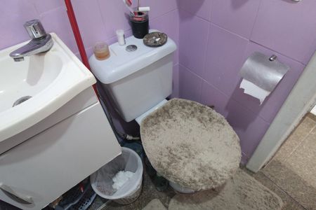 Casa de condomínio para alugar com 65m², 2 quartos e 1 vagaBanheiro