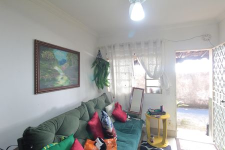 Casa de condomínio para alugar com 65m², 2 quartos e 1 vagaSala