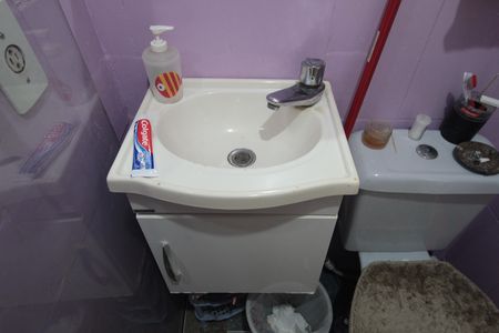Casa de condomínio para alugar com 65m², 2 quartos e 1 vagaBanheiro