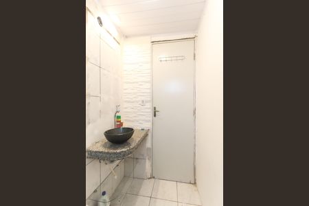 Apartamento para alugar com 43m², 2 quartos e 2 vagas Apartamento para alugar com 43m², 2 quartos e 2 vagasBanheiro