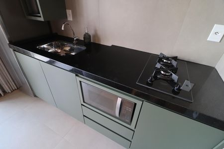 Cozinha de apartamento para alugar com 1 quarto, 34m² em Saraiva, Uberlândia
