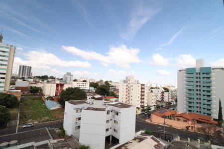 Apartamento para alugar com 34m², 1 quarto e 1 vagaVista da Sacada