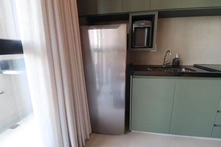 Cozinha de apartamento para alugar com 1 quarto, 34m² em Saraiva, Uberlândia