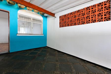 Garagem de casa à venda com 2 quartos, 70m² em Jardim Santa Rosa, Taboão da Serra