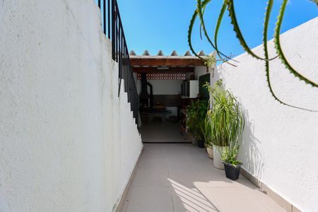 Casa para alugar com 70m², 2 quartos e 1 vaga Casa para alugar com 70m², 2 quartos e 1 vagaÁrea externa