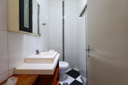 Casa para alugar com 70m², 2 quartos e 1 vaga Casa para alugar com 70m², 2 quartos e 1 vagaBanheiro