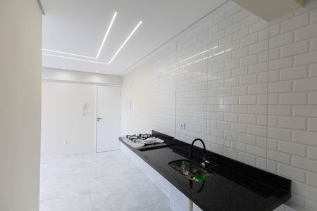 Cozinha  de apartamento para alugar com 2 quartos, 43m² em Vila Santa Terezinha (zona Norte), São Paulo