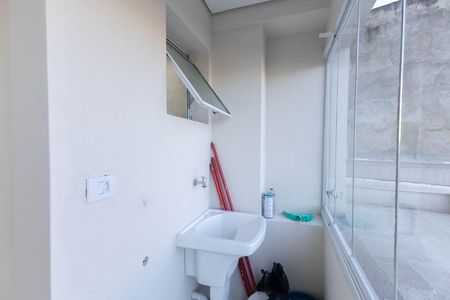 Área de Serviço de apartamento para alugar com 2 quartos, 43m² em Vila Santa Terezinha (zona Norte), São Paulo