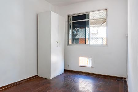 Apartamento para alugar com 74m², 2 quartos e 1 vaga