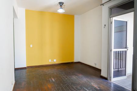 Apartamento para alugar com 74m², 2 quartos e 1 vaga