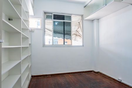 Apartamento para alugar com 74m², 2 quartos e 1 vaga