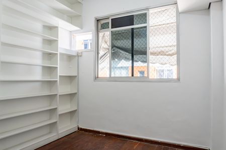 Apartamento para alugar com 74m², 2 quartos e 1 vaga