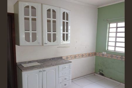 Casa à venda com 2 quartos, 200m² em Vila Brasilio Machado, São Paulo