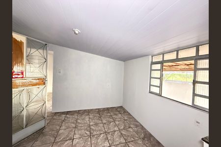 Casa à venda com 250m², 4 quartos e 1 vaga Casa à venda com 250m², 4 quartos e 1 vagaCozinha e Área de Serviço Casa 2