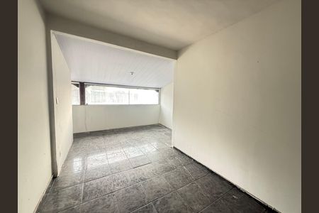 Casa à venda com 4 quartos, 250m² em Centro, Contagem