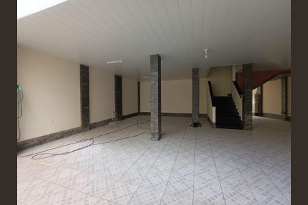 Casa para alugar com 180m², 4 quartos e 3 vagas Casa para alugar com 180m², 4 quartos e 3 vagasGaragem