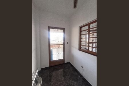 Casa para alugar com 180m², 4 quartos e 3 vagas Casa para alugar com 180m², 4 quartos e 3 vagasEscritório