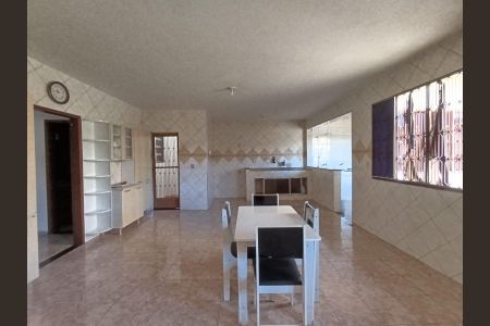 Casa para alugar com 180m², 4 quartos e 3 vagas Casa para alugar com 180m², 4 quartos e 3 vagasCozinha