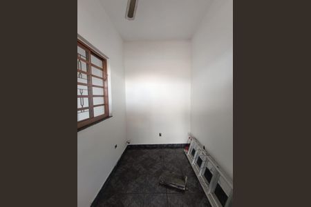 Casa para alugar com 180m², 4 quartos e 3 vagas Casa para alugar com 180m², 4 quartos e 3 vagasEscritório