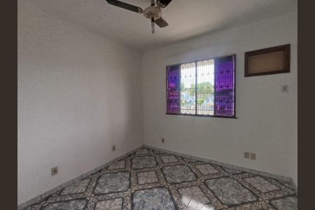 Quarto 3 de casa para alugar com 4 quartos, 180m² em Vila Dagmar, Belford Roxo