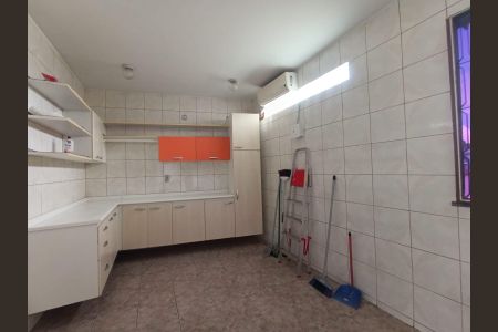 Casa para alugar com 180m², 4 quartos e 3 vagas Casa para alugar com 180m², 4 quartos e 3 vagasÁrea de Serviço