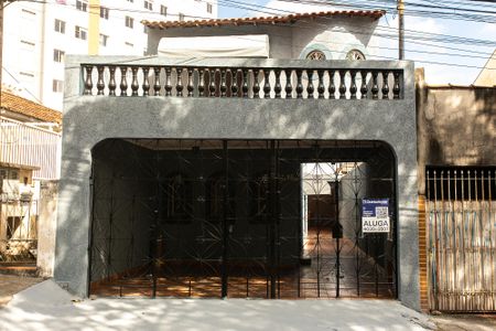 Fachada - placa UYLW-367 de casa para alugar com 3 quartos, 220m² em Chácara Seis de Outubro, São Paulo