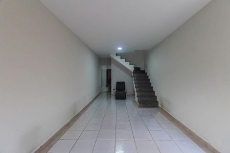 Casa para alugar com 3 quartos, 125m² em Parque Tomas Saraiva, São Paulo