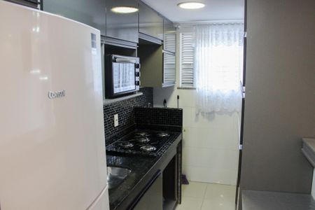 Apartamento para alugar com 110m², 2 quartos e 1 vaga Apartamento para alugar com 110m², 2 quartos e 1 vagaCozinha - Armários
