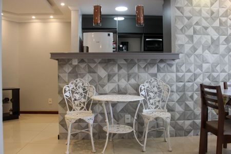 Apartamento para alugar com 2 quartos, 110m² em Braga, Cabo Frio