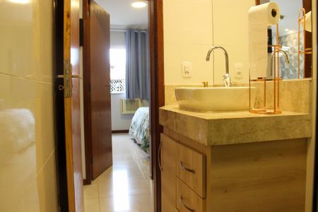 Apartamento para alugar com 110m², 2 quartos e 1 vaga Apartamento para alugar com 110m², 2 quartos e 1 vagaBanheiro Social