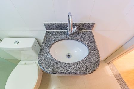 Casa de condomínio à venda com 94m², 2 quartos e 1 vaga Casa de condomínio à venda com 94m², 2 quartos e 1 vagaDetalhe - Banheiro