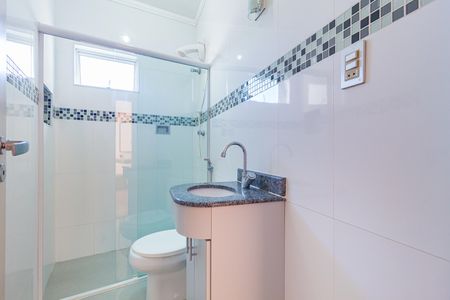 Casa de condomínio à venda com 94m², 2 quartos e 1 vaga Casa de condomínio à venda com 94m², 2 quartos e 1 vagaBanheiro