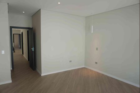 Casa de condomínio à venda com 375m², 4 quartos e 4 vagas Casa de condomínio à venda com 375m², 4 quartos e 4 vagasSuíte 4 - Principal