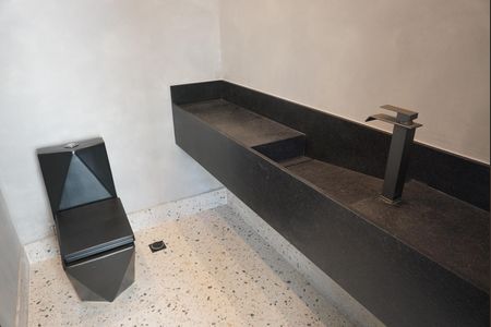 Casa de condomínio à venda com 375m², 4 quartos e 4 vagasLavabo