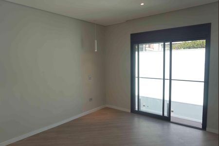 Casa de condomínio à venda com 375m², 4 quartos e 4 vagas Casa de condomínio à venda com 375m², 4 quartos e 4 vagasSuíte 4 - Principal