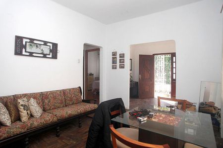 Casa à venda com 3 quartos, 180m² em Azenha, Porto Alegre
