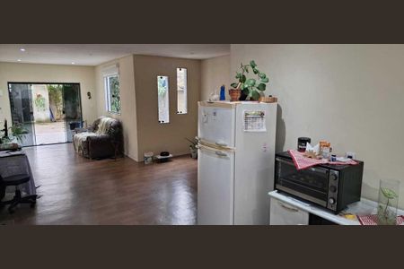 Casa para alugar com 100m², 2 quartos e 1 vagaSala