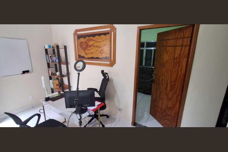 Casa para alugar com 100m², 2 quartos e 1 vagaQuarto