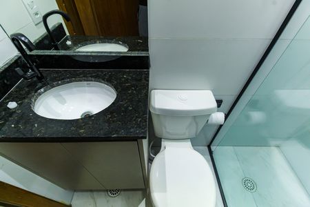 Banheiro de apartamento para alugar com 1 quarto, 34m² em Vila Invernada, São Paulo