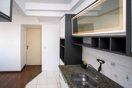 Cozinha de apartamento para alugar com 2 quartos, 44m² em Canhema, Diadema