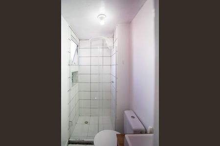 Banheiro de apartamento para alugar com 2 quartos, 44m² em Canhema, Diadema