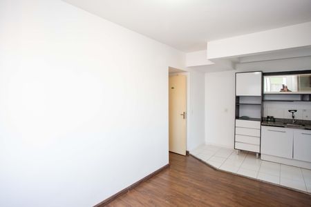 Sala de apartamento para alugar com 2 quartos, 44m² em Canhema, Diadema