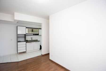 Sala de apartamento para alugar com 2 quartos, 44m² em Canhema, Diadema