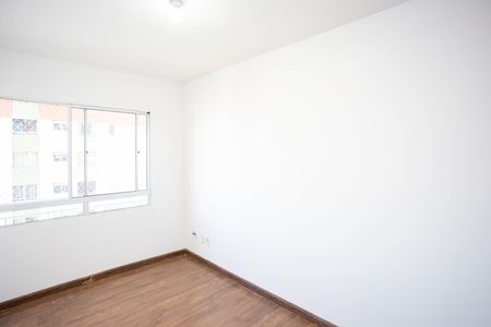 Sala de apartamento para alugar com 2 quartos, 44m² em Canhema, Diadema