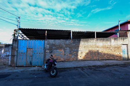 Fachada de casa à venda com 3 quartos, 200m² em Vista Alegre, Belo Horizonte